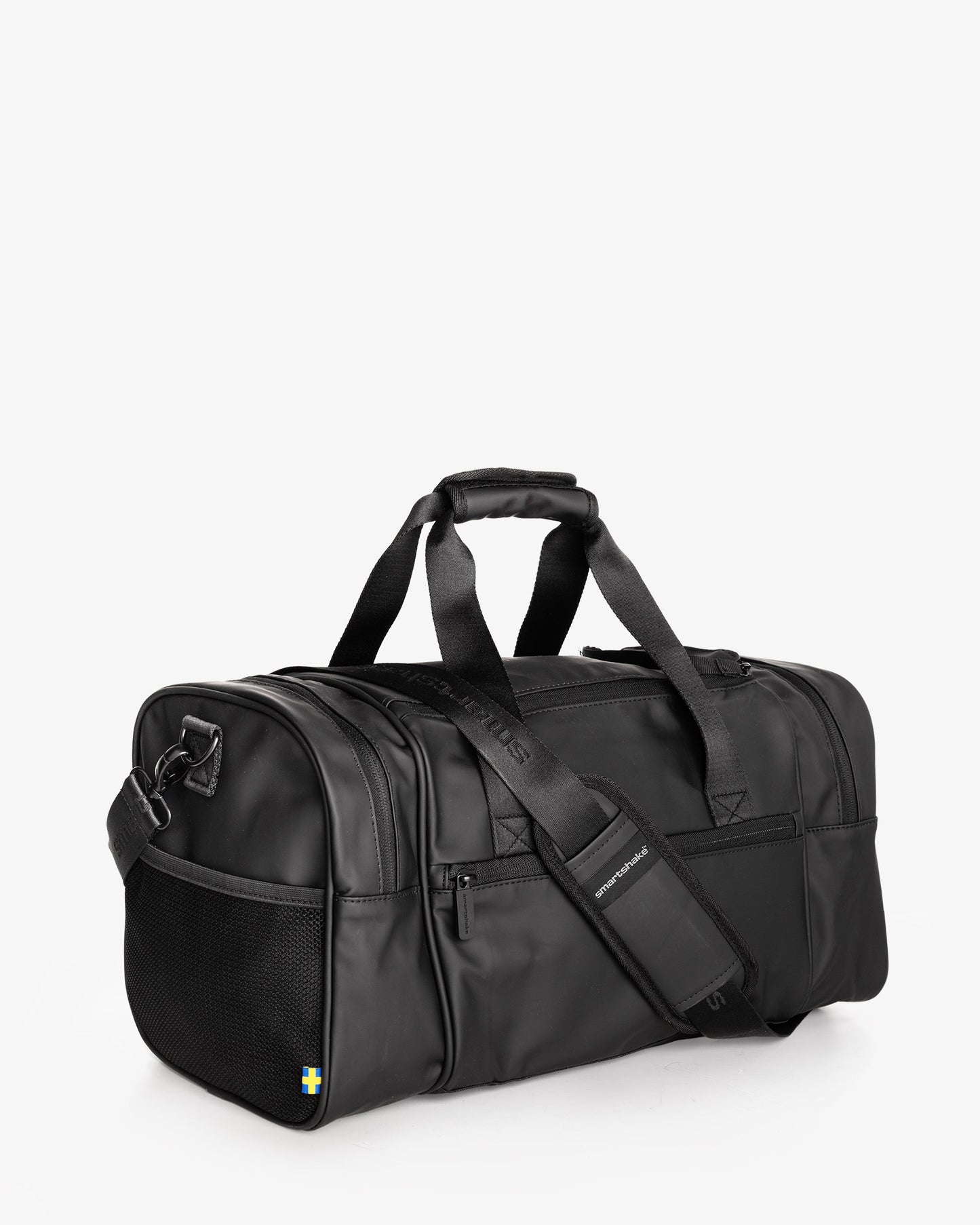 gym-bag-black-t7 Smartshake_GymBag_Black_3_4_back.jpg